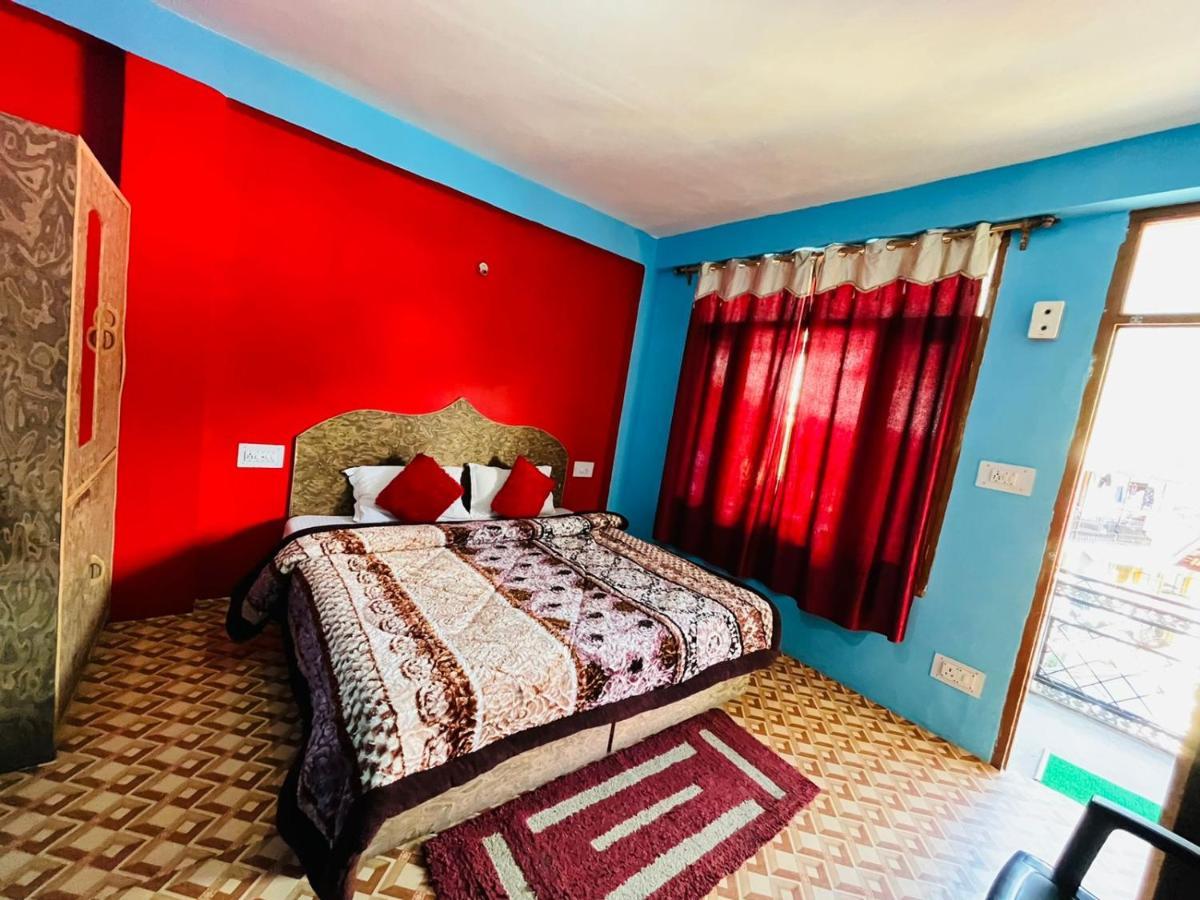 Non Stop Cafe Hostel & Stay Manāli Zewnętrze zdjęcie