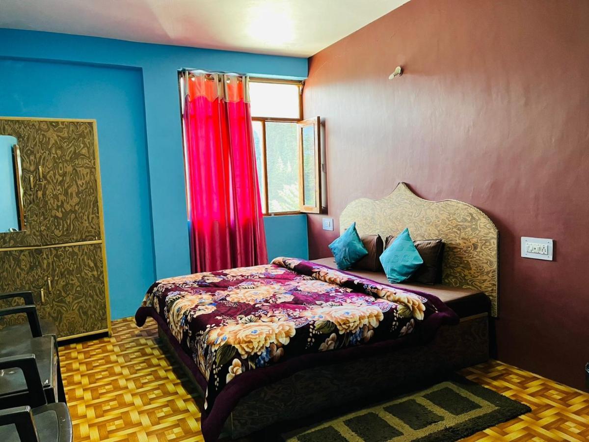 Non Stop Cafe Hostel & Stay Manāli Zewnętrze zdjęcie