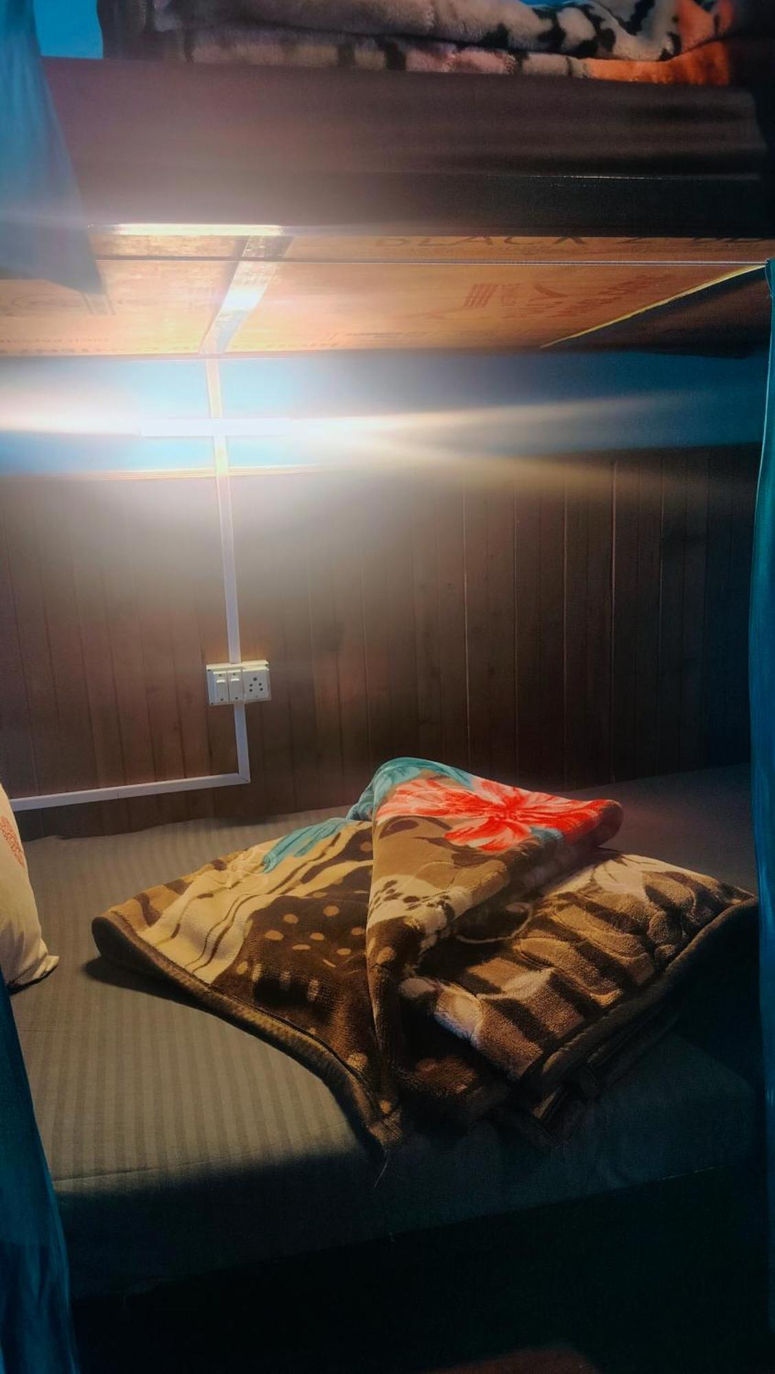 Non Stop Cafe Hostel & Stay Manāli Zewnętrze zdjęcie