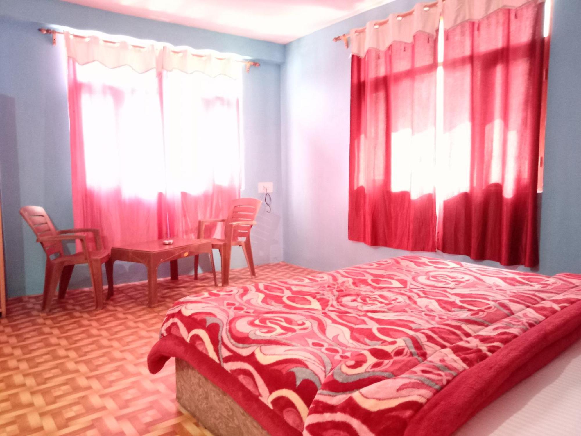 Non Stop Cafe Hostel & Stay Manāli Pokój zdjęcie