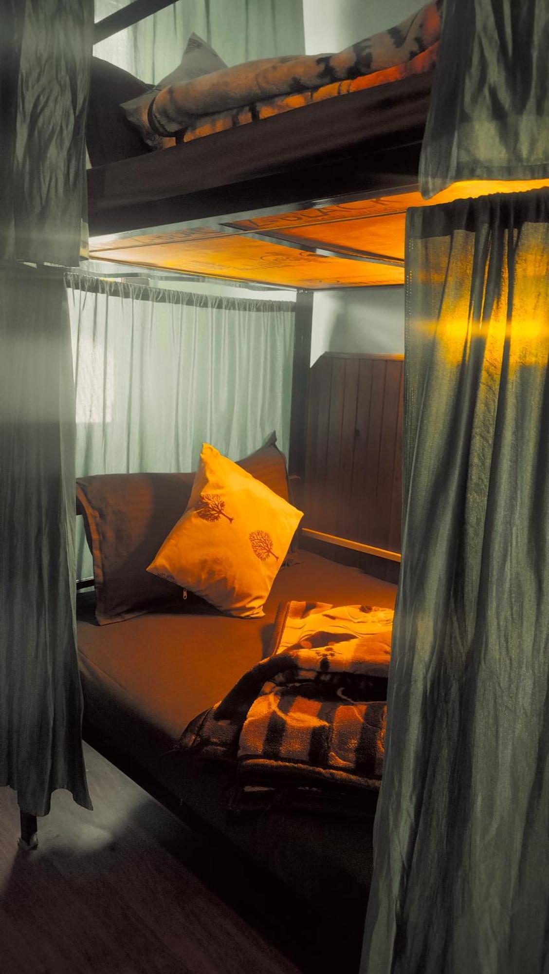 Non Stop Cafe Hostel & Stay Manāli Zewnętrze zdjęcie
