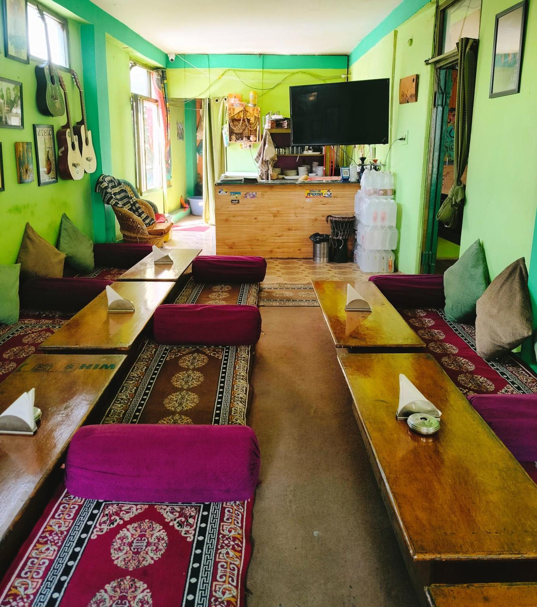 Non Stop Cafe Hostel & Stay Manāli Zewnętrze zdjęcie
